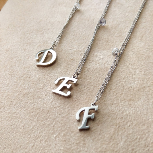 Colar com Inicial - A Bijuteria
